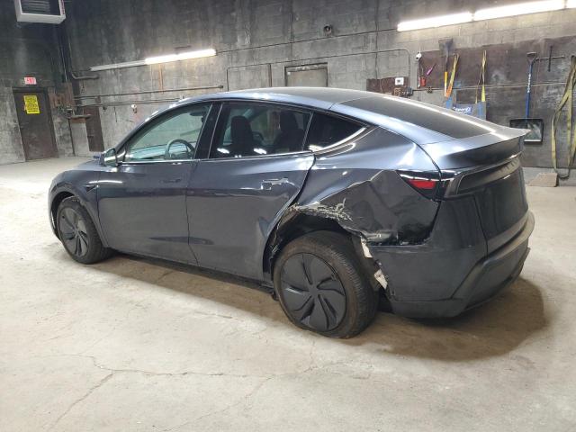7SAYGDEE4TA389175 - 2026 TESLA MODEL Y GRAY photo 2