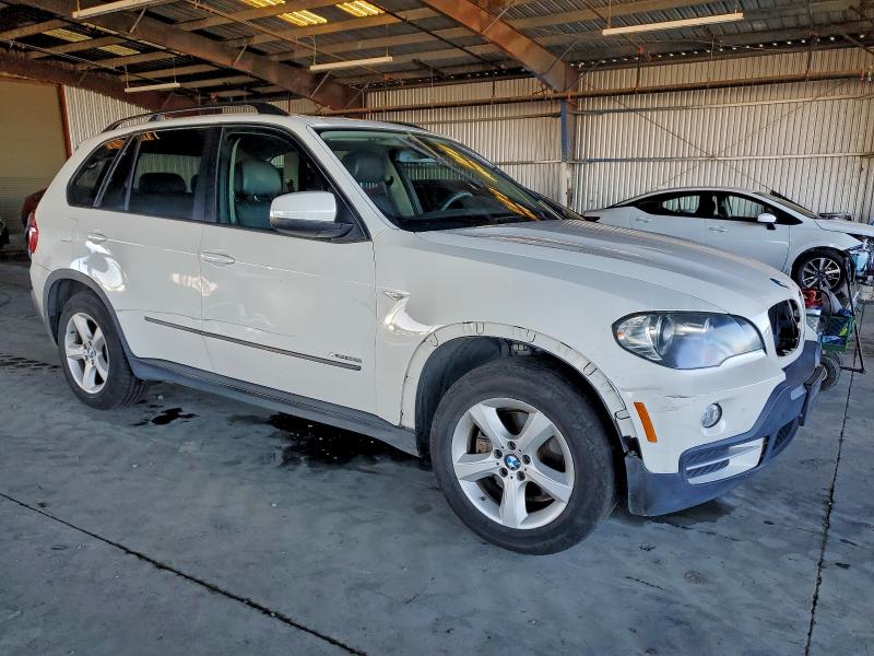 5UXFE43539L269971 - 2009 BMW X5 XDRIVE30I WHITE photo 4