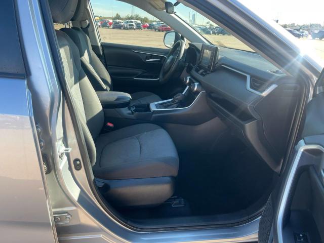 2T3P1RFV5LC097927 - 2020 TOYOTA RAV4 XLE SILVER photo 5