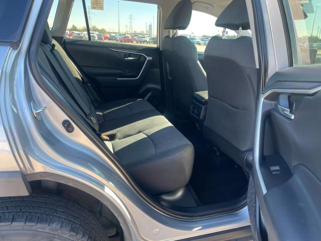 2T3P1RFV5LC097927 - 2020 TOYOTA RAV4 XLE SILVER photo 6