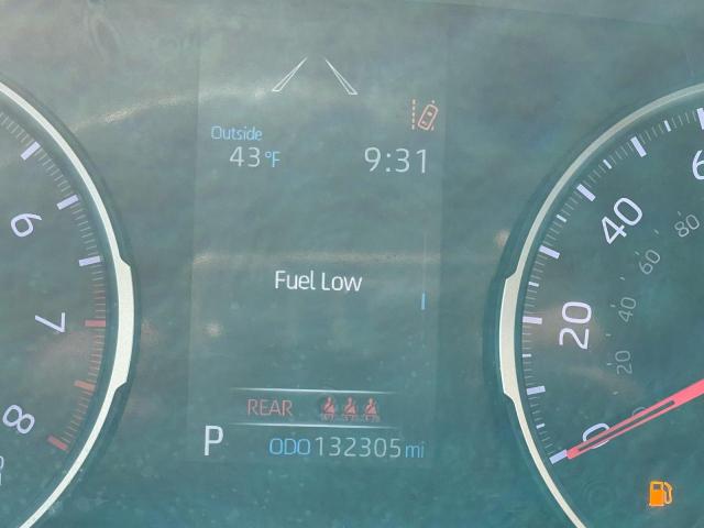 2T3P1RFV5LC097927 - 2020 TOYOTA RAV4 XLE SILVER photo 8