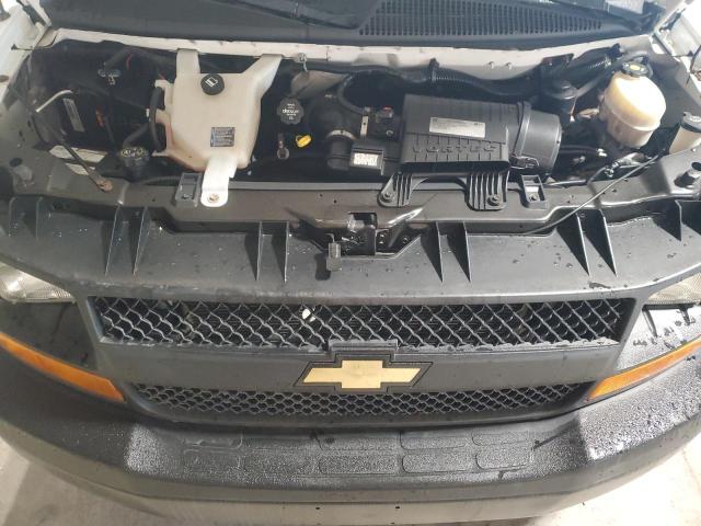 1GCWGAFF9G1121492 - 2016 CHEVROLET EXPRESS G2 WHITE photo 12