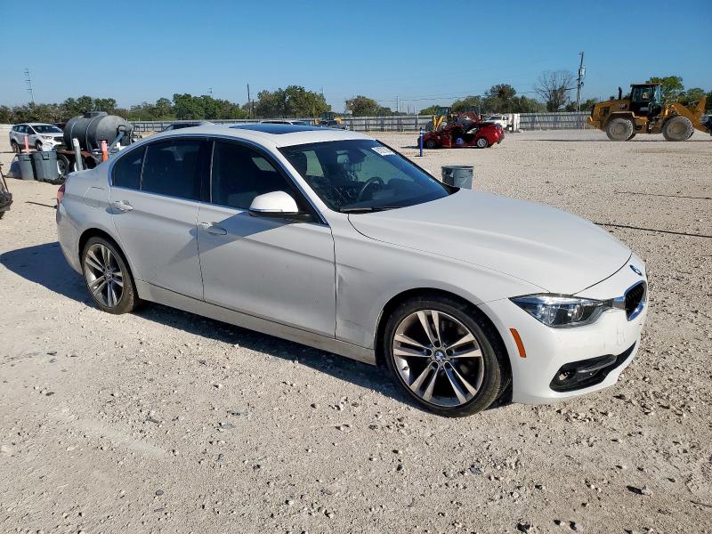 WBA8D9G58JNU67682 - 2018 BMW 330 XI WHITE photo 4
