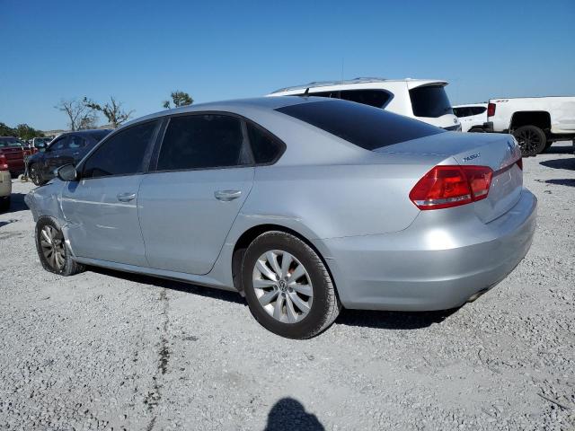 1VWAH7A35CC089305 - 2012 VOLKSWAGEN PASSAT S فضي صورة 2