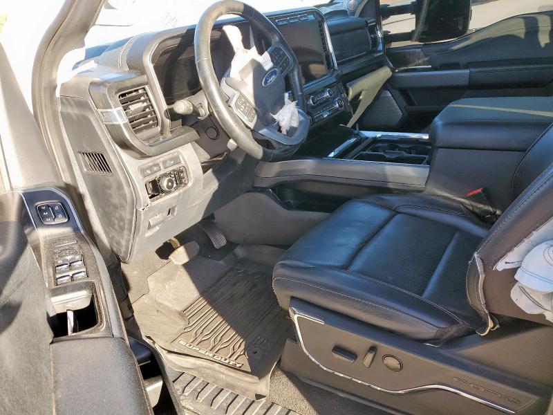 1FT8W2BTXREC38118 - 2024 FORD F250 SUPER DUTY WHITE photo 8