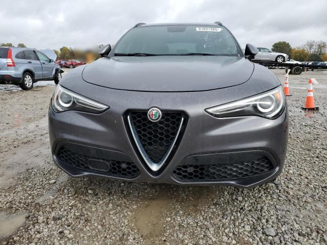 ZASFAKNN8J7B65799 - 2018 ALFA ROMEO STELVIO TI SPORT GRAY photo 5