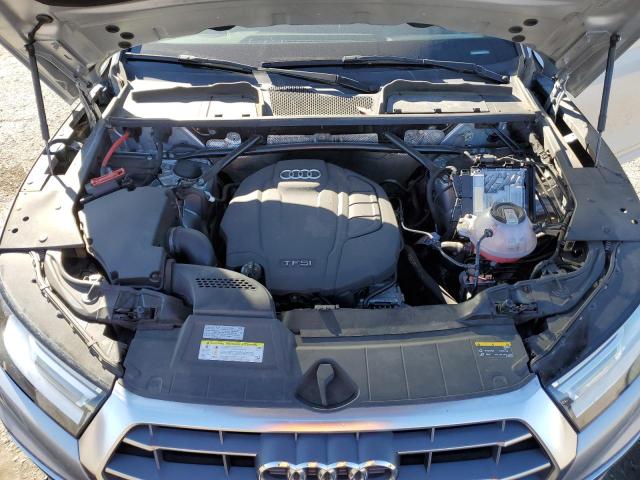 WA1ANAFY1K2080144 - 2019 AUDI Q5 PREMIUM 银色 照片 11