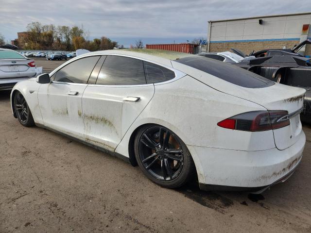 5YJSA1CN4DFP13493 - 2013 TESLA MODEL S თეთრი ფოტო 2
