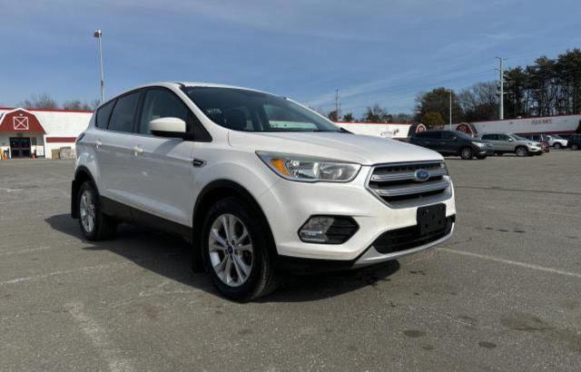 2017 FORD ESCAPE SE, 