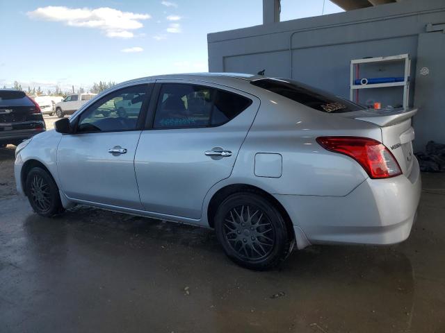 3N1CN7AP6GL873867 - 2016 NISSAN VERSA S 银色 照片 2