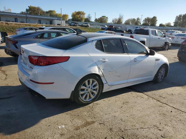 5XXGN4A70FG432596 - 2015 KIA OPTIMA EX WHITE photo 3