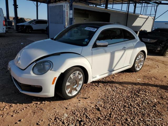 2013 VOLKSWAGEN BEETLE, 