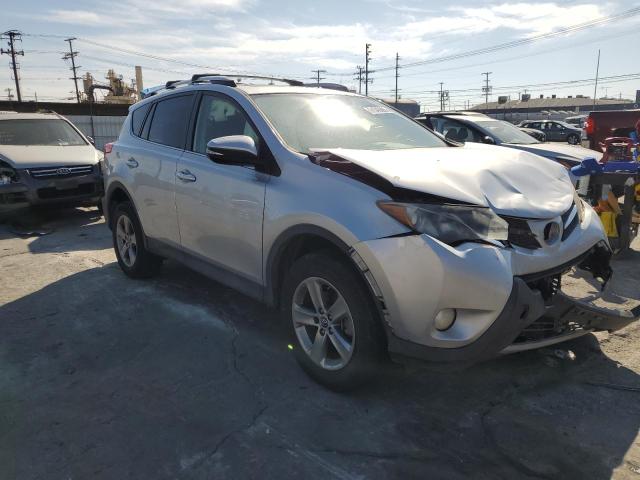 JTMWFREV1FD060193 - 2015 TOYOTA RAV4 XLE Արծաթագույն լուսանկար 4