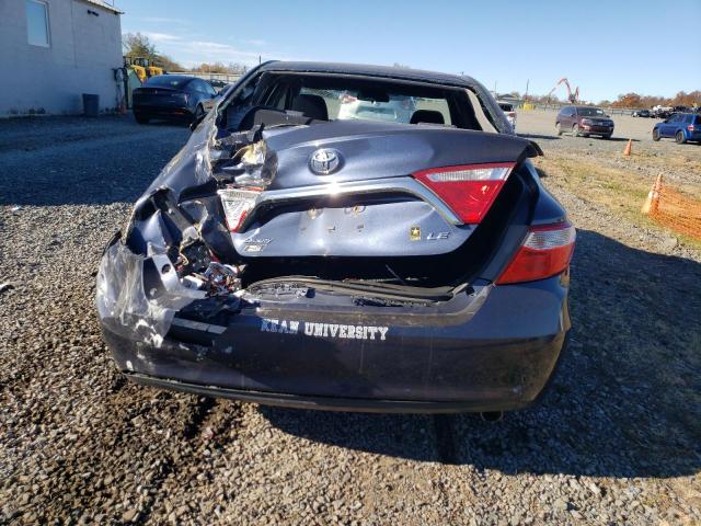4T1BF1FKXGU585299 - 2016 TOYOTA CAMRY LE BLUE photo 6