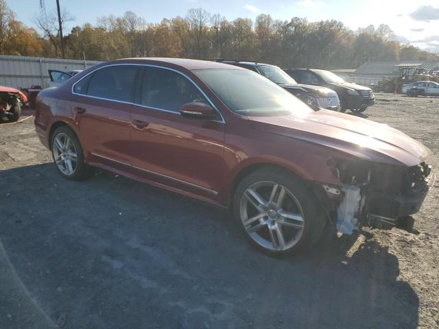 1VWDT7A3XHC052060 - 2017 VOLKSWAGEN PASSAT R-LINE Rouge photo 4