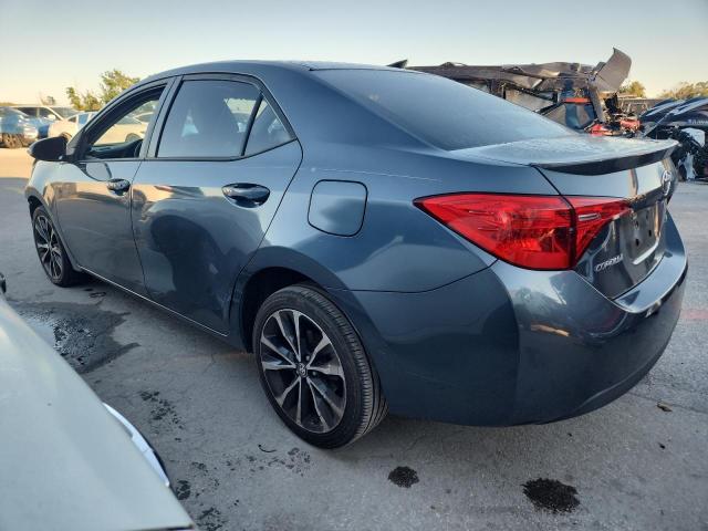 5YFBURHE9JP809392 - 2018 TOYOTA COROLLA L BLUE photo 2