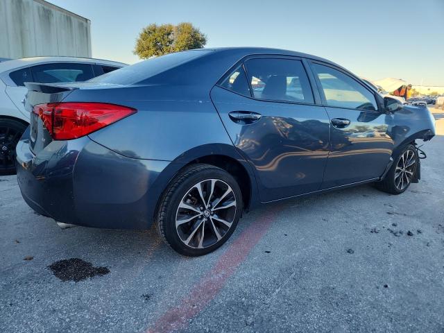 5YFBURHE9JP809392 - 2018 TOYOTA COROLLA L BLUE photo 3