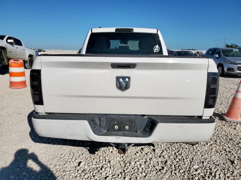 1C6RR6FG4JS261780 - 2018 RAM 1500 ST Biały zdjęcie 6