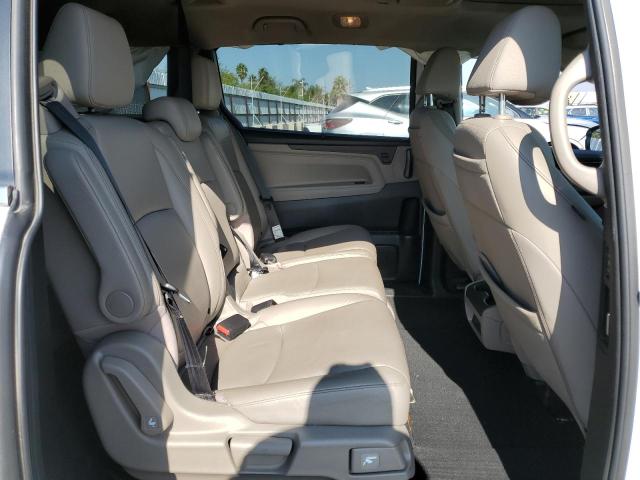 5FNRL6H80PB028193 - 2023 HONDA ODYSSEY TOURING WHITE photo 11