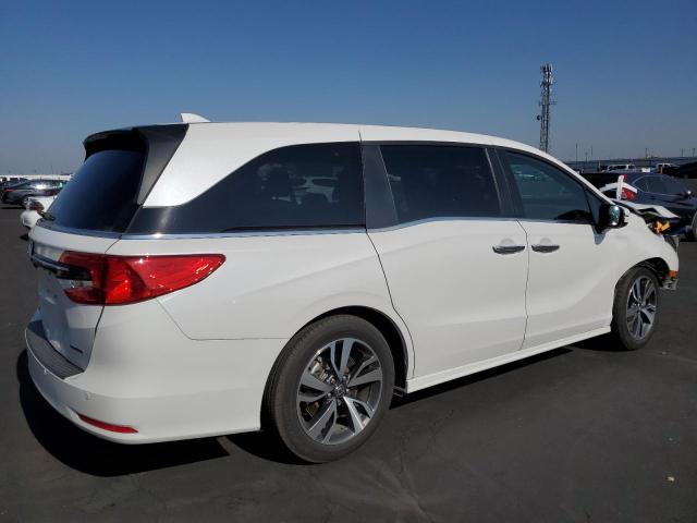 5FNRL6H80PB028193 - 2023 HONDA ODYSSEY TOURING WHITE photo 3