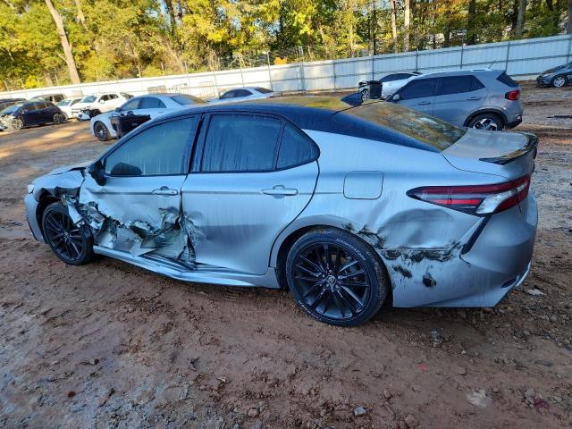4T1K61AK8NU011966 - 2022 TOYOTA CAMRY XSE 银色 照片 2