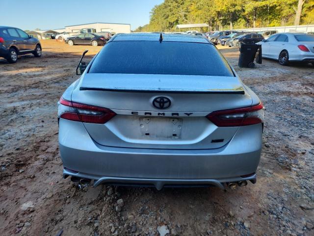 4T1K61AK8NU011966 - 2022 TOYOTA CAMRY XSE 银色 照片 6