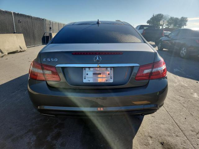WDDKJ7CB2AF005197 - 2010 MERCEDES-BENZ E 550 TAN photo 6