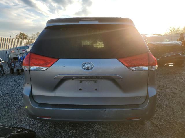 5TDYK3DC0DS334972 - 2013 TOYOTA SIENNA XLE SILVER photo 6