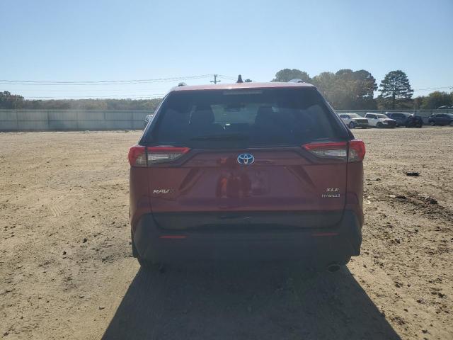 4T3RWRFV4MU016507 - 2021 TOYOTA RAV4 XLE RED photo 6