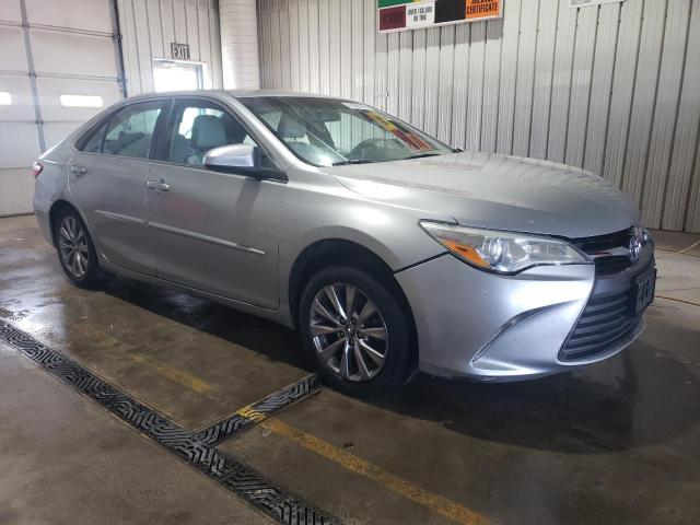 4T4BF1FK9GR584246 - 2016 TOYOTA CAMRY LE SILVER photo 4