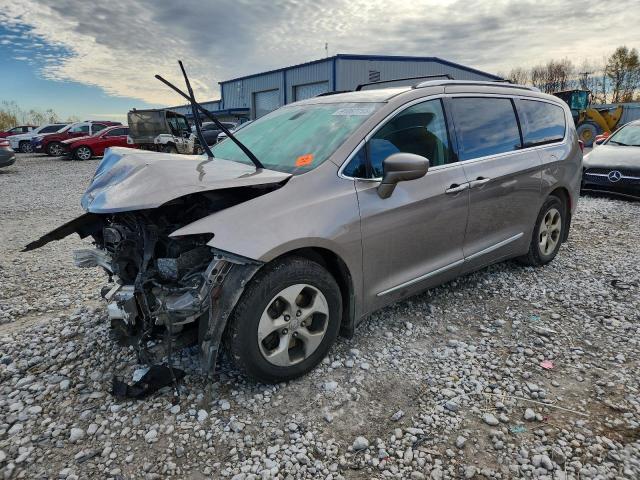 2017 CHRYSLER PACIFICA TOURING L PLUS, 