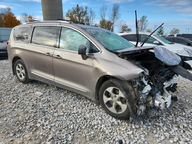 2C4RC1EG6HR578227 - 2017 CHRYSLER PACIFICA TOURING L PLUS TAN photo 4