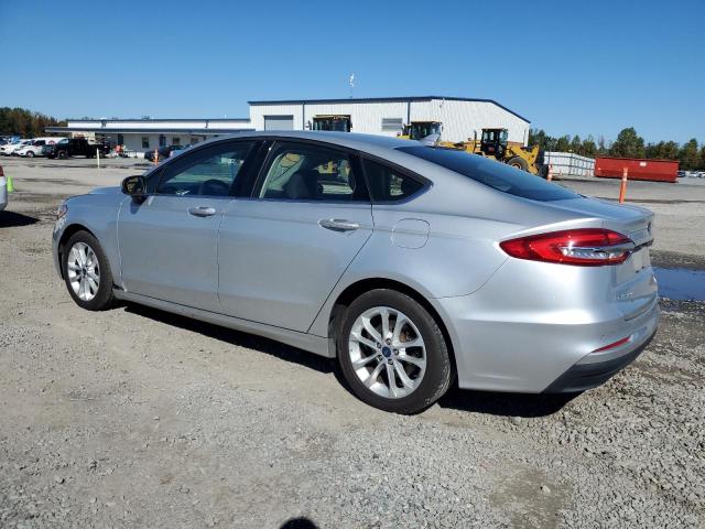 3FA6P0H72KR190304 - 2019 FORD FUSION SE Argent photo 2