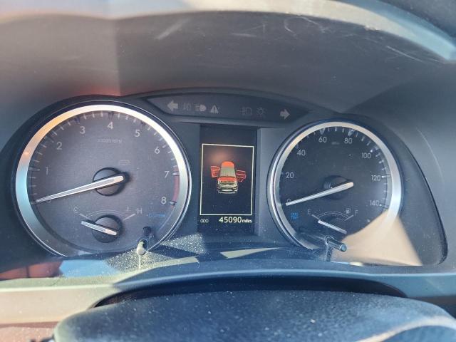 5TDKZRFH2KS326091 - 2019 TOYOTA HIGHLANDER SE 灰色 照片 9