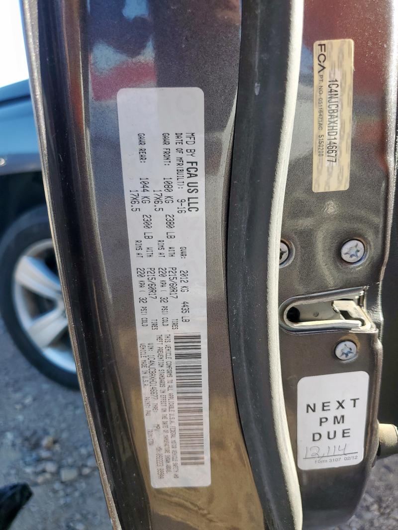 1C4NJCBAXHD146677 - 2017 JEEP COMPASS SPORT GRAY photo 12