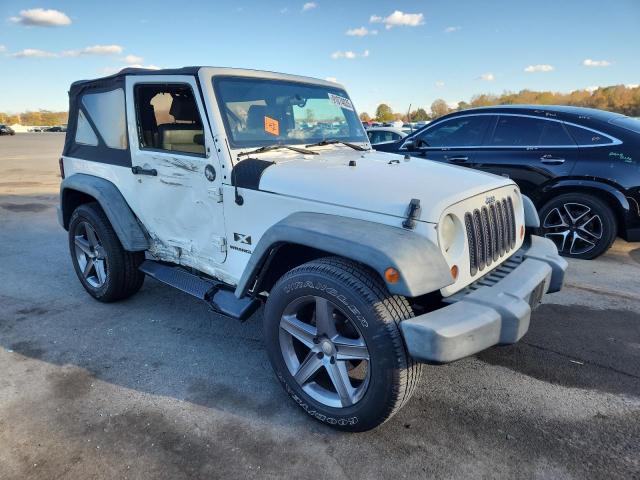 1J4FA24189L709951 - 2009 JEEP WRANGLER X WHITE photo 4
