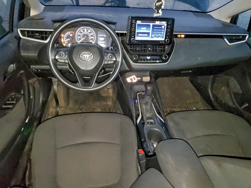 5YFEPMAEXNP387480 - 2022 TOYOTA COROLLA LE ლურჯი ფოტო 8