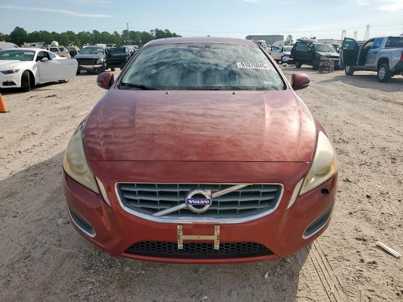 YV1612FS9D1228116 - 2013 VOLVO S60 T5 წითელი ფოტო 5