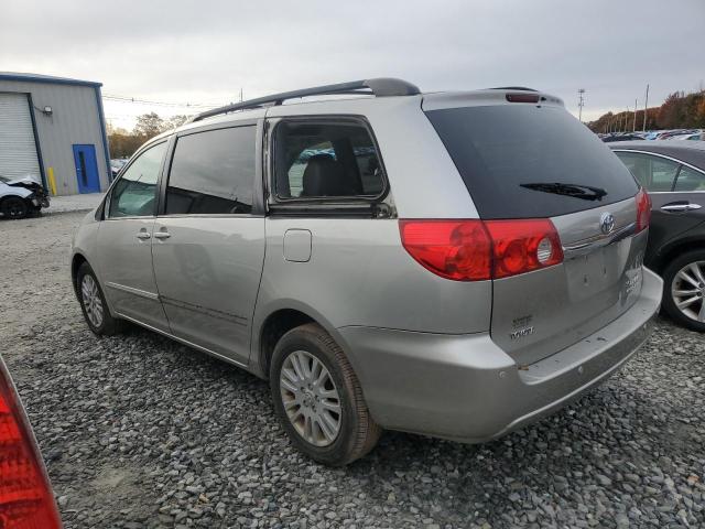 5TDBK22C48S011968 - 2008 TOYOTA SIENNA XLE SILVER photo 2