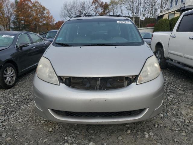 5TDBK22C48S011968 - 2008 TOYOTA SIENNA XLE SILVER photo 5