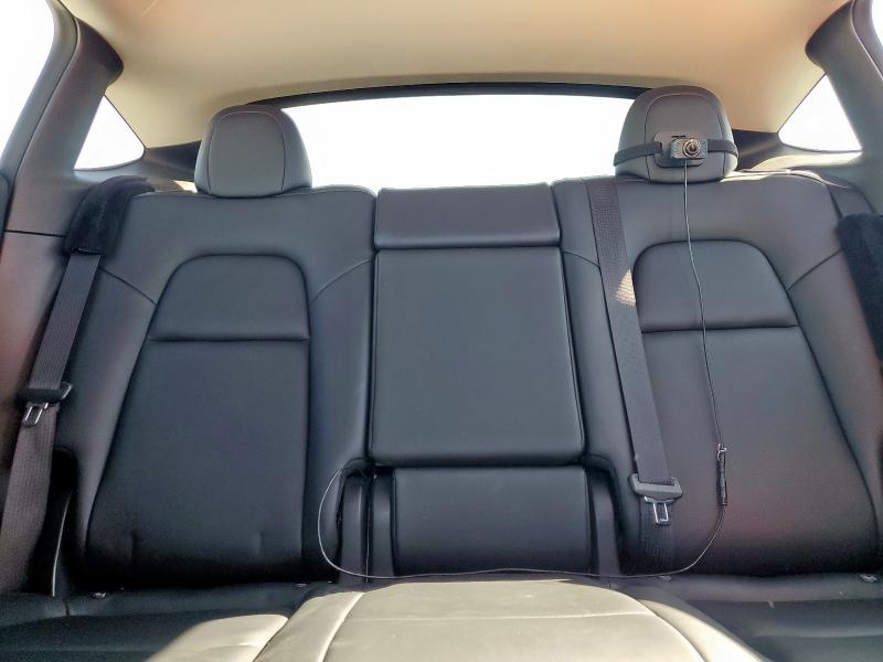 7SAYGDEF2NF341348 - 2022 TESLA MODEL Y WHITE photo 10