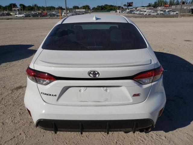 5YFS4MCE7RP180009 - 2024 TOYOTA COROLLA SE Weiß Foto 6
