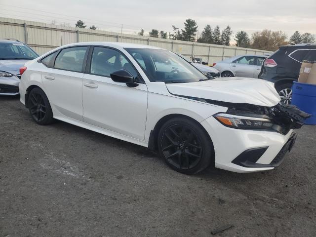 2HGFE2F59NH602832 - 2022 HONDA CIVIC SPORT WHITE photo 4