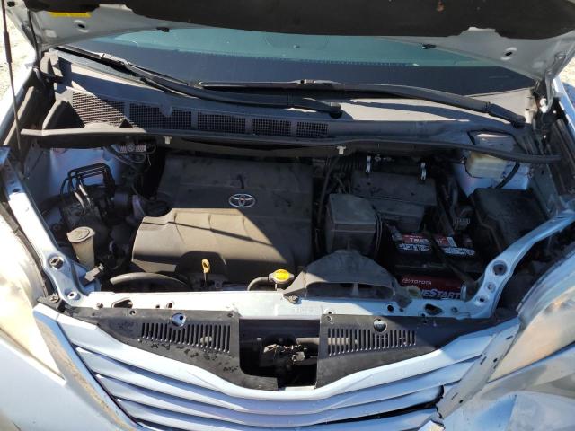 5TDKK3DC3GS739086 - 2016 TOYOTA SIENNA LE BLUE photo 12