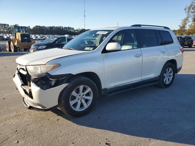 2011 TOYOTA HIGHLANDER BASE, 