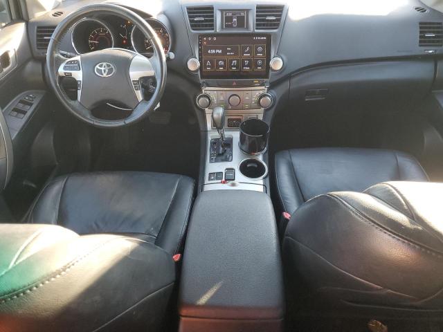 5TDBK3EH4BS064321 - 2011 TOYOTA HIGHLANDER BASE თეთრი ფოტო 8