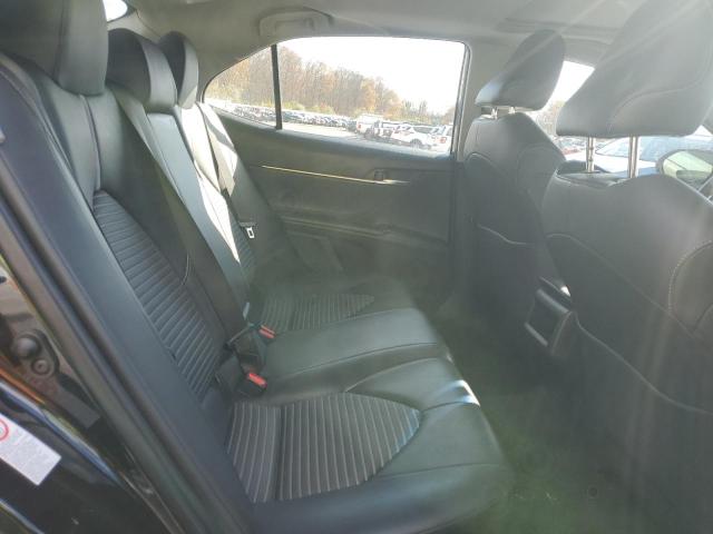 JTNB11HK1J3052069 - 2018 TOYOTA CAMRY L BLACK photo 10