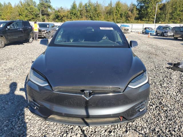 5YJXCBE2XHF056830 - 2017 TESLA MODEL X ნაცრისფერი ფოტო 5