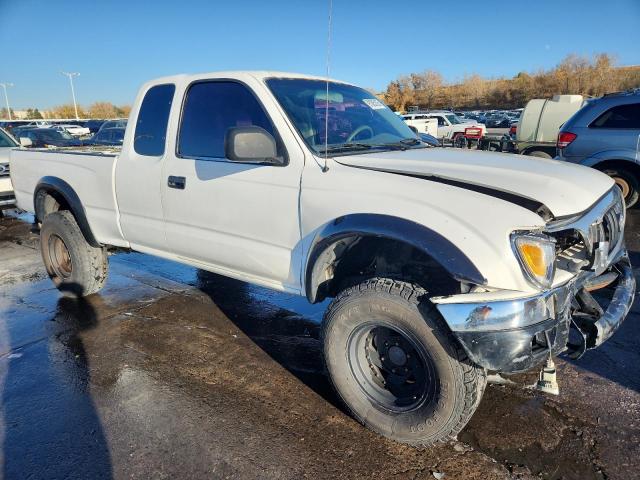 5TEWN72NX1Z736765 - 2001 TOYOTA TACOMA XTRACAB თეთრი ფოტო 4