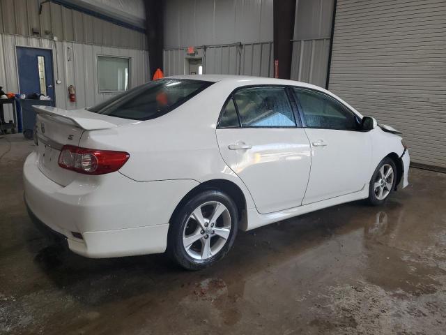 5YFBU4EE0DP121275 - 2013 TOYOTA COROLLA BASE თეთრი ფოტო 3